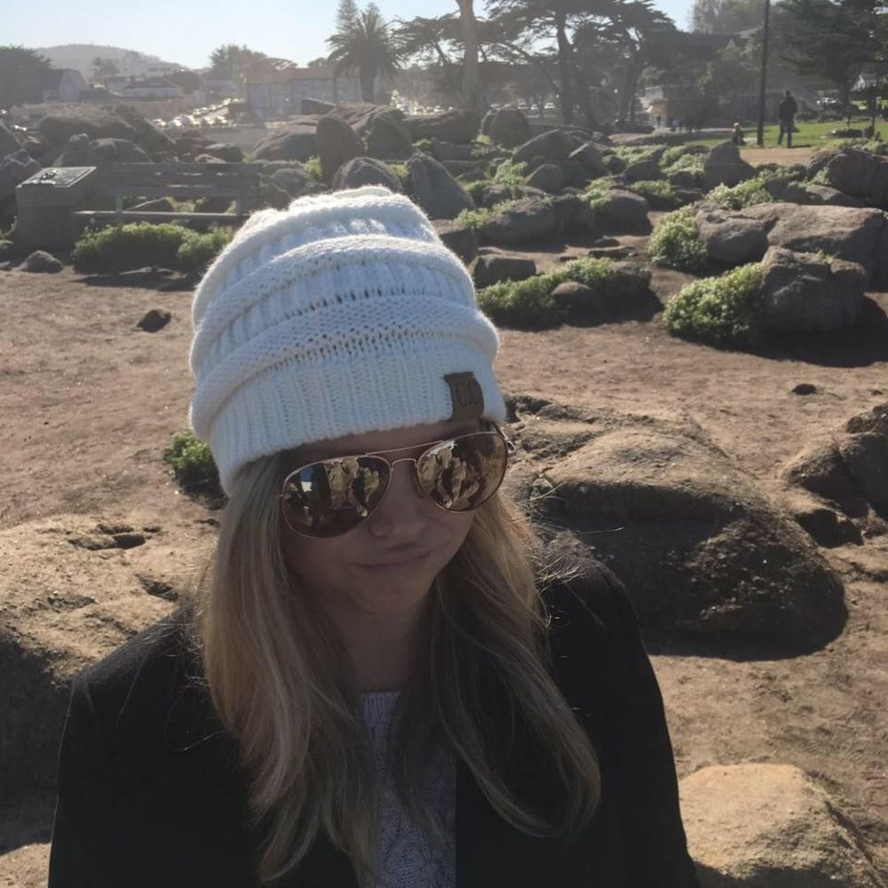 Meet your Posher, Laura